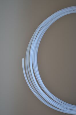 Giá tốt Mật độ bề ngoài 1,26 đến 1,38 G cm3 PolyTetraFluoroEthylene lý tưởng để sản xuất van và niêm phong trong môi trường hóa học khắc nghiệt trực tuyến